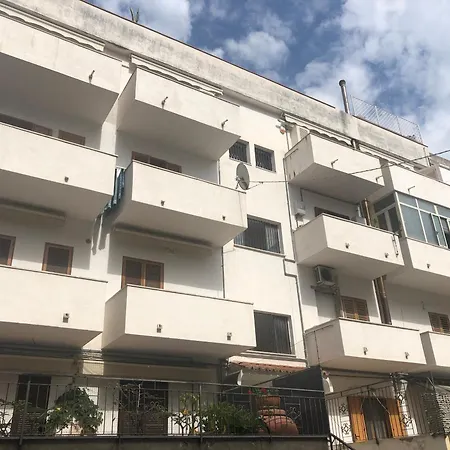 Sisters' House, Free Parking Place * Tropea