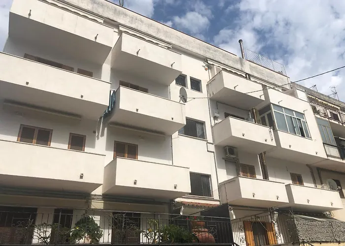 Sisters' House, Free Parking Place * Tropea