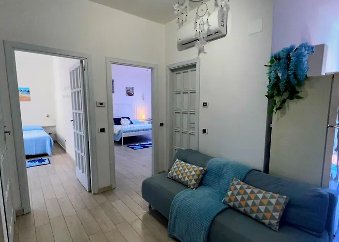 Sisters' House, Free Parking Place *