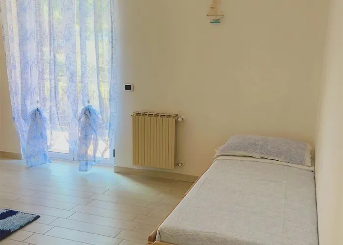 Sisters' House, Free Parking Place Apartman *